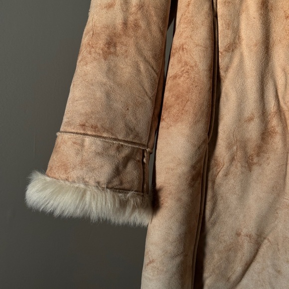 Vintage Tan Shearling Coat - Picture 7 of 9